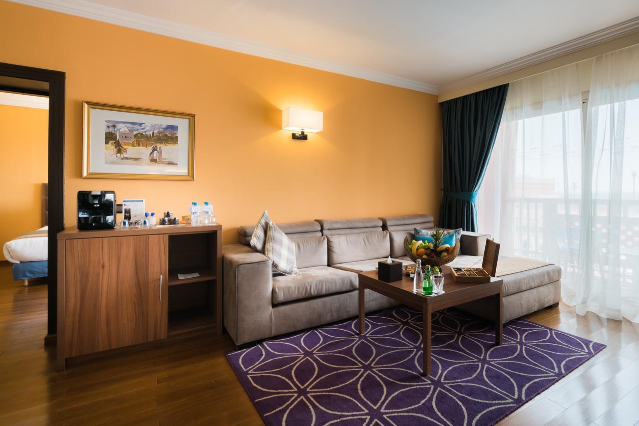 Prestige Suite Jaccuzi Two Double Rooms Pool View