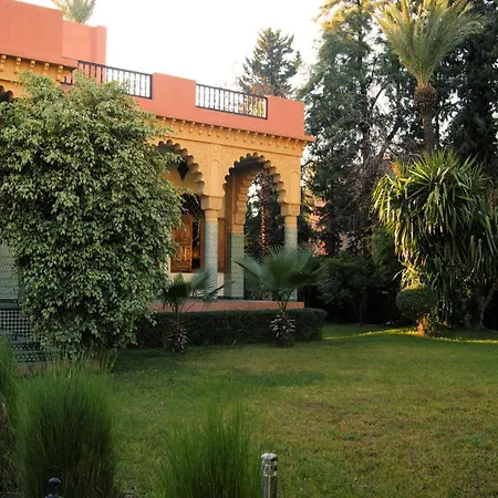 The Red House-2