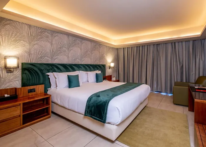 Kenzi Rose Garden Hotel